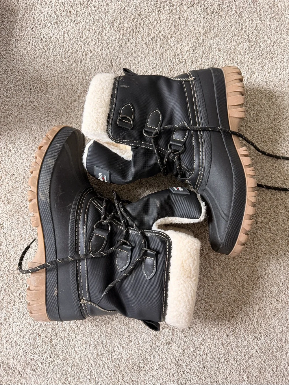 Cougar Women’s Black Boots with Cream Faux-Fur Cuff